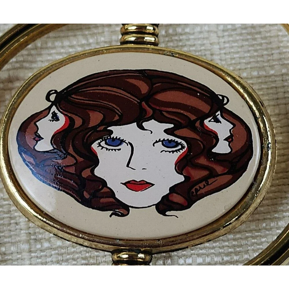 Vintage Zen Sea Stone Women's Face Porcelain Necklace w/Original Box, No Cologne